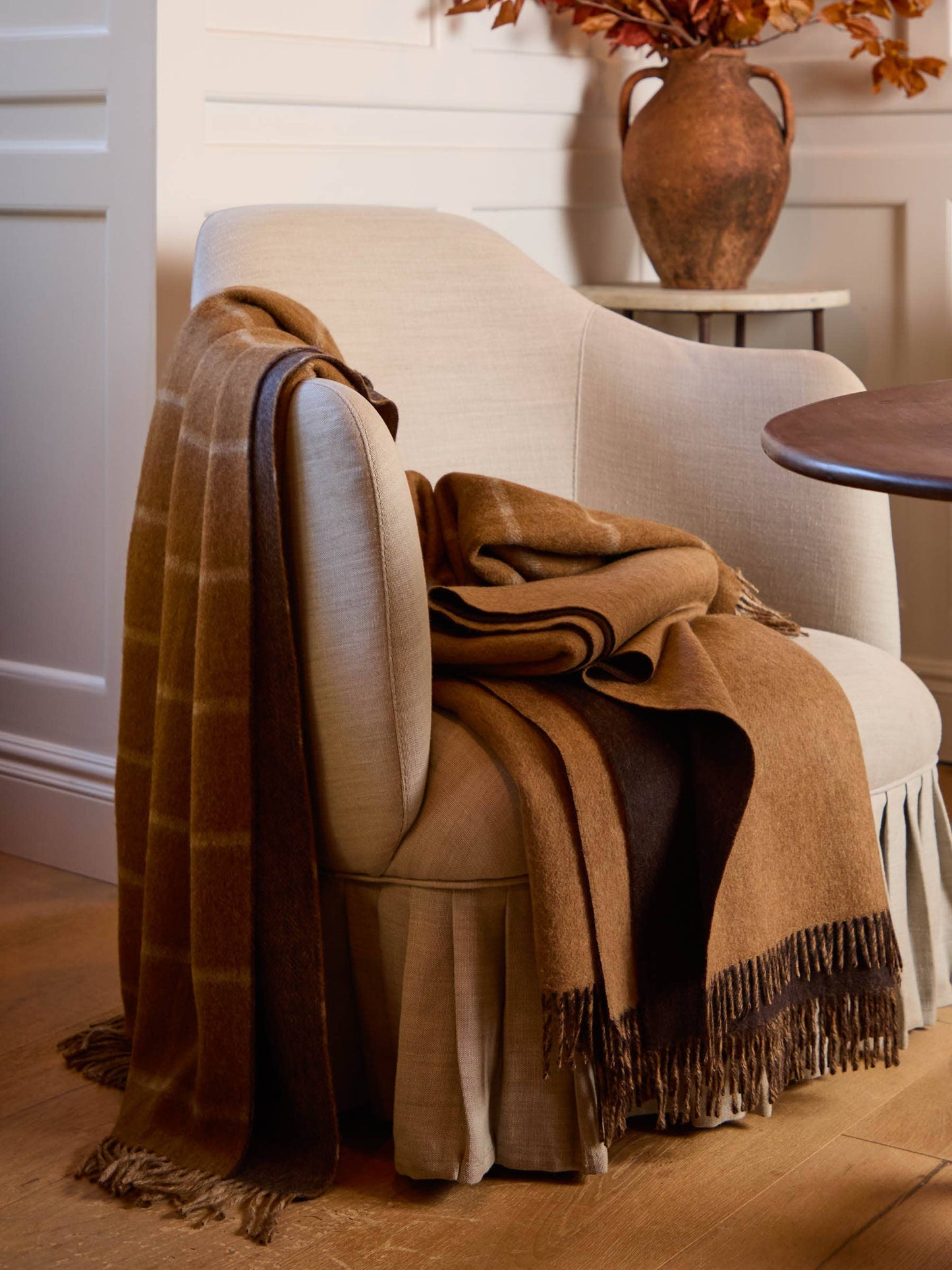 Plaid Chevrons Carreaux Camel/Chocolat - Country Side Collection - Laine d'Agneau Mérinos - 140x185 - Bronte by Moon Scotland