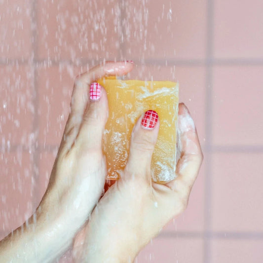 MoodCompanyNL - Lemongrass & Ginger – Fris & Pittig - Biologische Glycerine Zeep 150g - 5060188000068