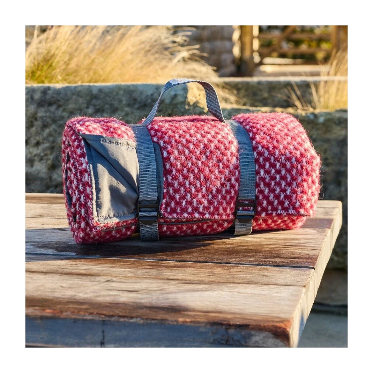 Picknickkleed Roll Twill Chilli Pepper - Wol - Waterdicht - 145x145cm - Tweedmill by MoodCompanyNL