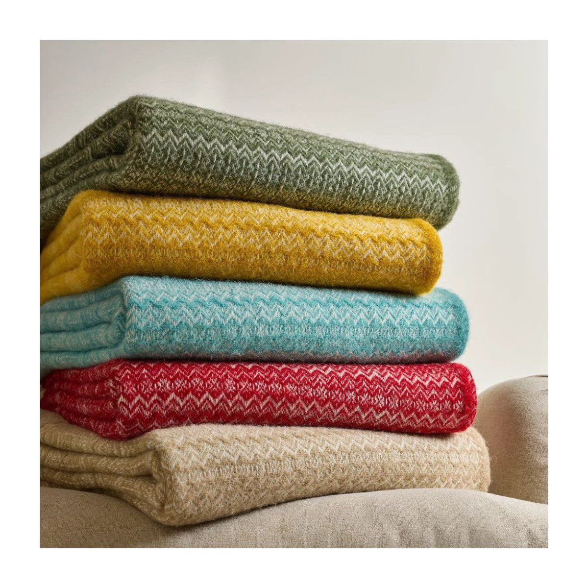 Plaid Fair Isle Mosterdgeel - 150 x 200 - Nieuw Wol - Tweedmill UK by Mood Company