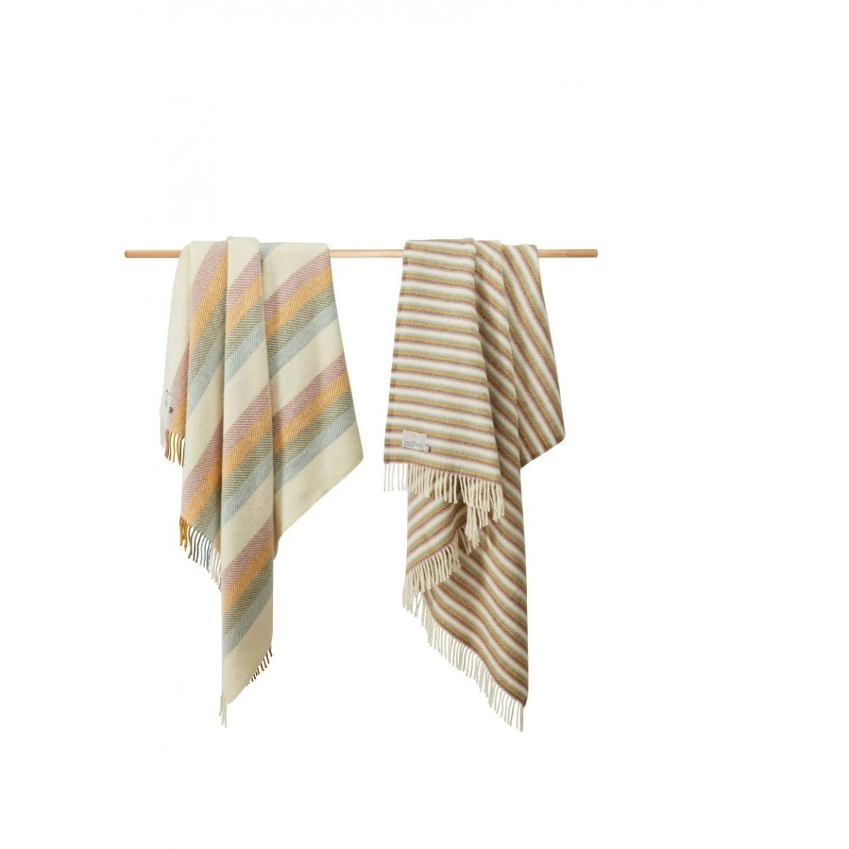 Plaid Gestreept Zonsondergang (Sunset) - 150x183 - Nieuw Wol - Tweedmill UK by MoodCompanyNL