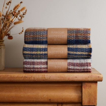 MoodCompanyNL - Plaid Op goed geluk Random - Gerecycled Wol - 120x150cm - Tweedmill UK - 5060067700171
