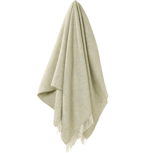 Plaid Visgraat Licht Naturel Groen (Light Sage) - Shetland Lamswol - 140x185 - Bronte by Moon Scotland by MoodCompanyNL