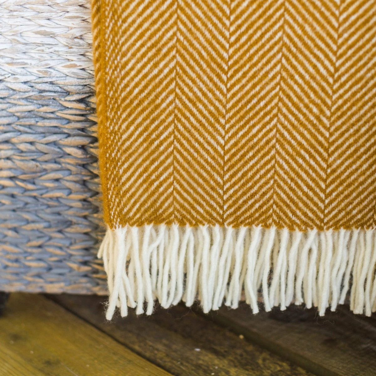 Plaid Visgraat Mosterd Geel (English Mustard) - 150x183 - Nieuw Wol - Tweedmill UK by MoodCompanyNL