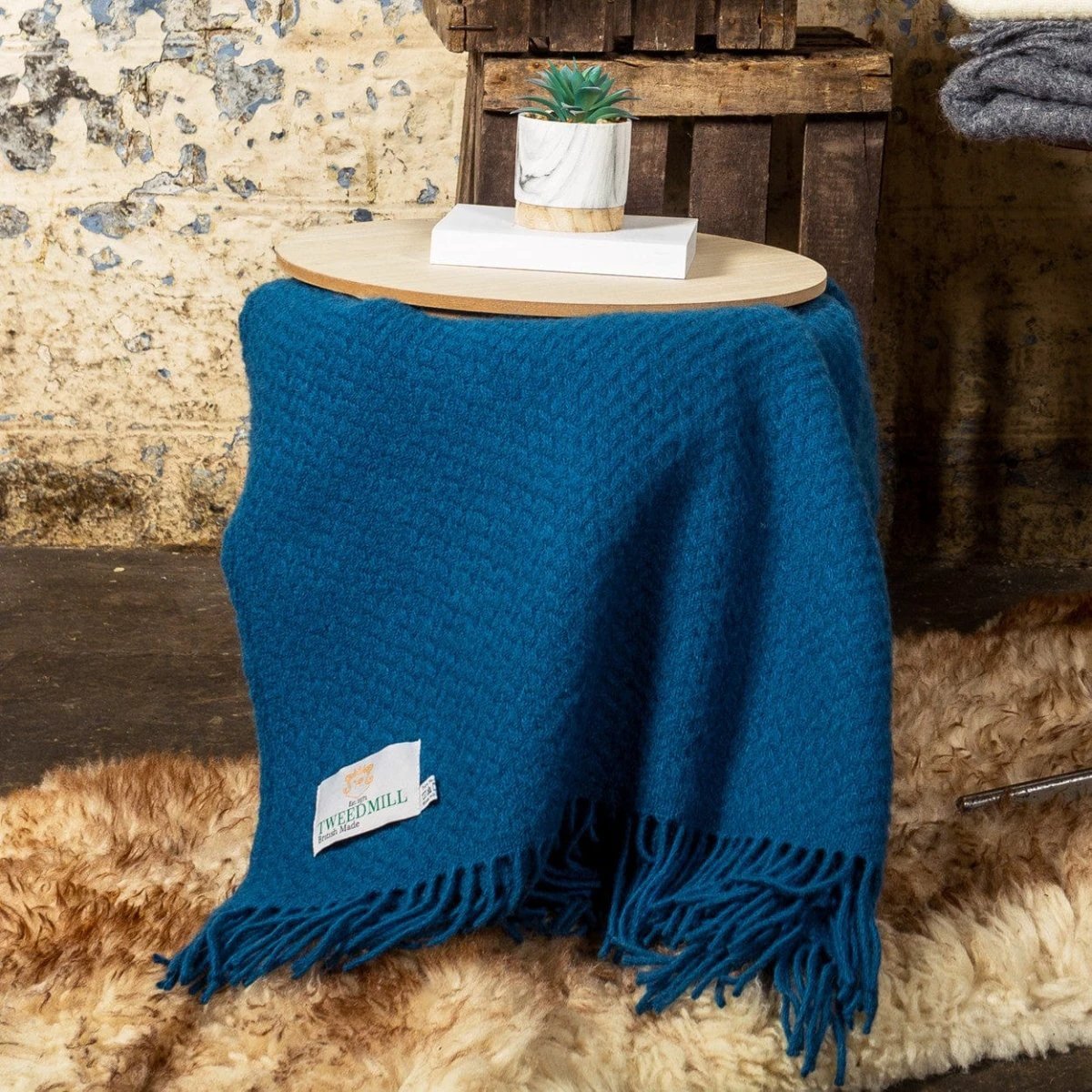 Plaid Wafer Blauw - 150x183 - Nieuw Wol - Tweedmill UK by MoodCompanyNL