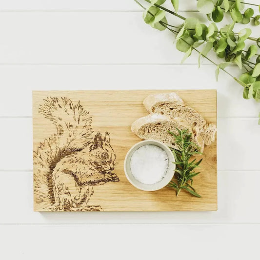 Serveerplank Eekhoorn - 30x20 - Schots Eikenhout - Scottish Made by MoodCompanyNL