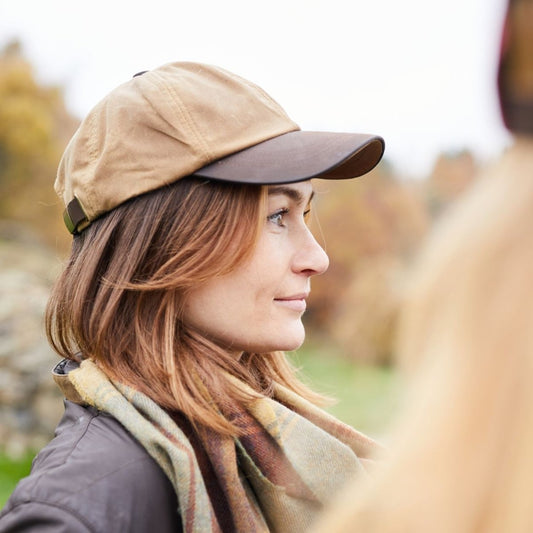 Mood Company - Wax Baseball Cap Sand – Waxed Cotton Pet met Leren Klep (Made in UK) -