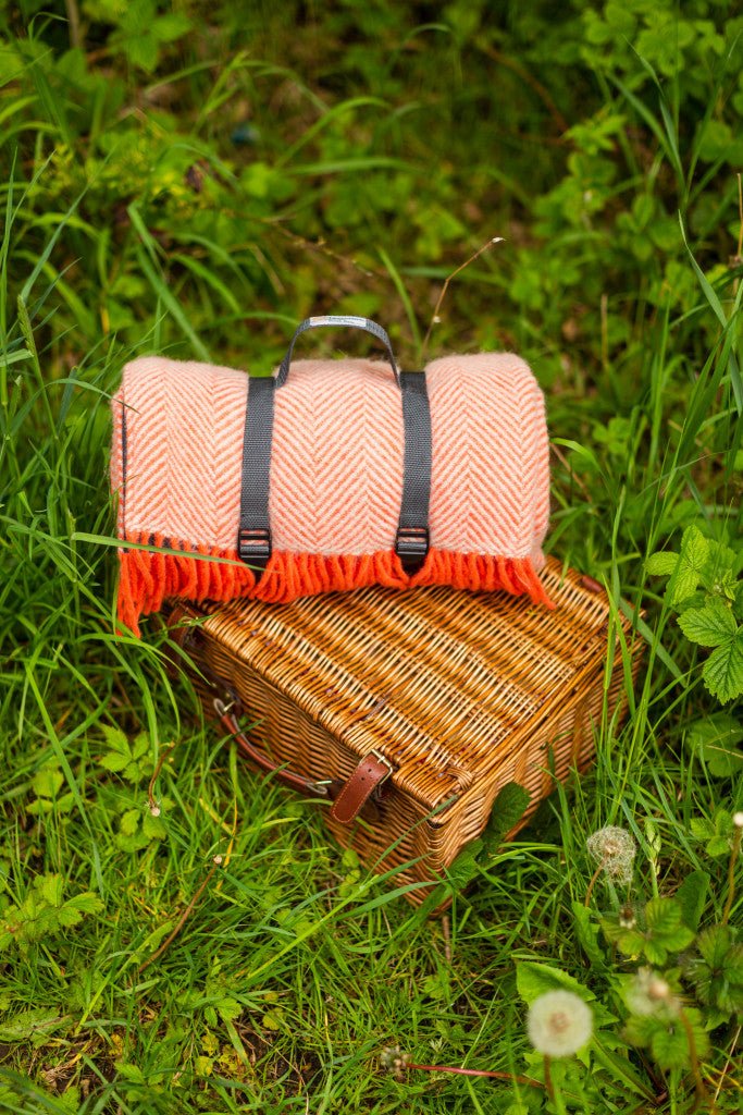De Juiste Afmetingen voor een Picknickkleed: Maak Je Picknick Perfect - Mood Company
