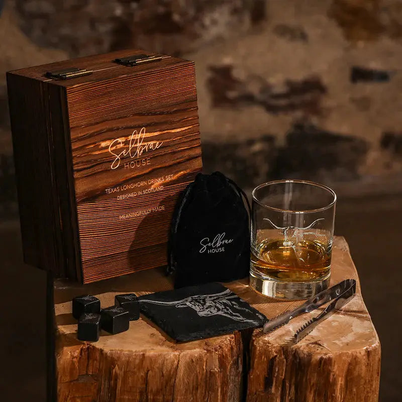 Geschenkset Texas Longhorn met Whiskyglas, Whiskystenen en Onderzetter - Just Slate Company Scotland by MoodCompanyNL