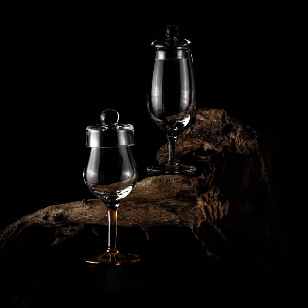 Amber Tasting Box – 2 handmade whisky glasses with lids – Amber Glass