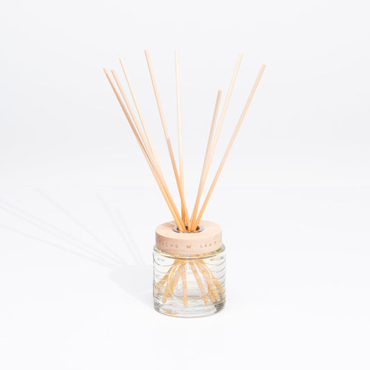 Reed Diffuser Chamomile & Cedar - Isle of Skye Candle Company