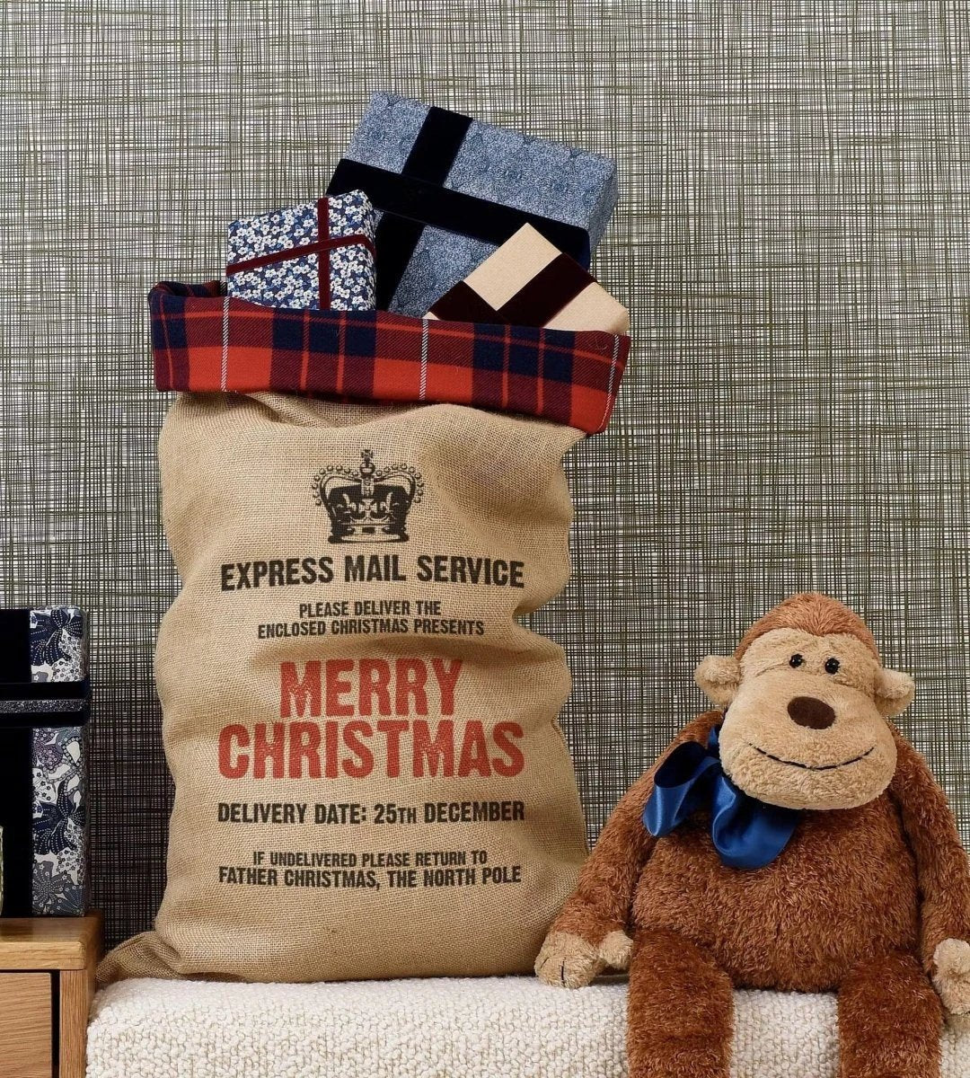 Exclusieve Kerstzak 'Express Mail Service' met Tartan band by MoodCompanyNL