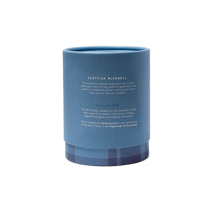 MoodCompanyNL - Geurkaars Scottish Bluebell Large - 45 uur - Sojawas - Isle of Skye Candle - 5060346381015