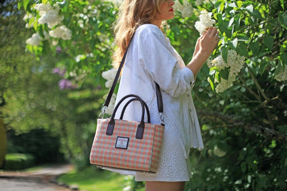 MoodCompanyNL - Handtas Brora Gingham Oranje (Coral) - Ritssluiting - Draagband - Harris Tweed - Glen Appin of Scotland - 5060631375453