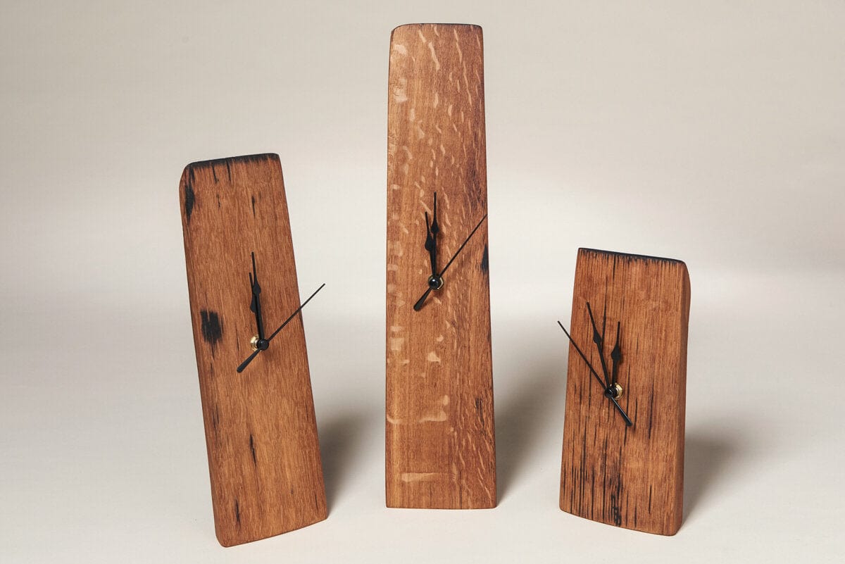 MoodCompanyNL - Klok large van oude whiskyvaten - circa 37 cm hoog - Handgemaakt - Darach Scotland - 6091023174186