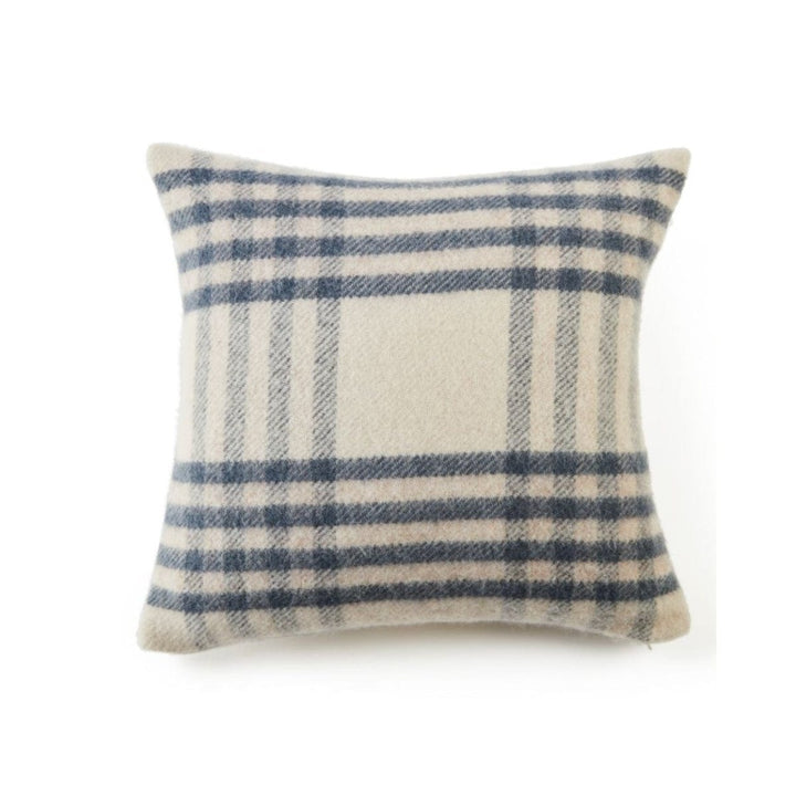 MoodCompanyNL - Kussen Grote Ruit Blauw (Hex Check Blue) - Nieuw Wol - 50x50 - Tweedmill UK - 5060958300958