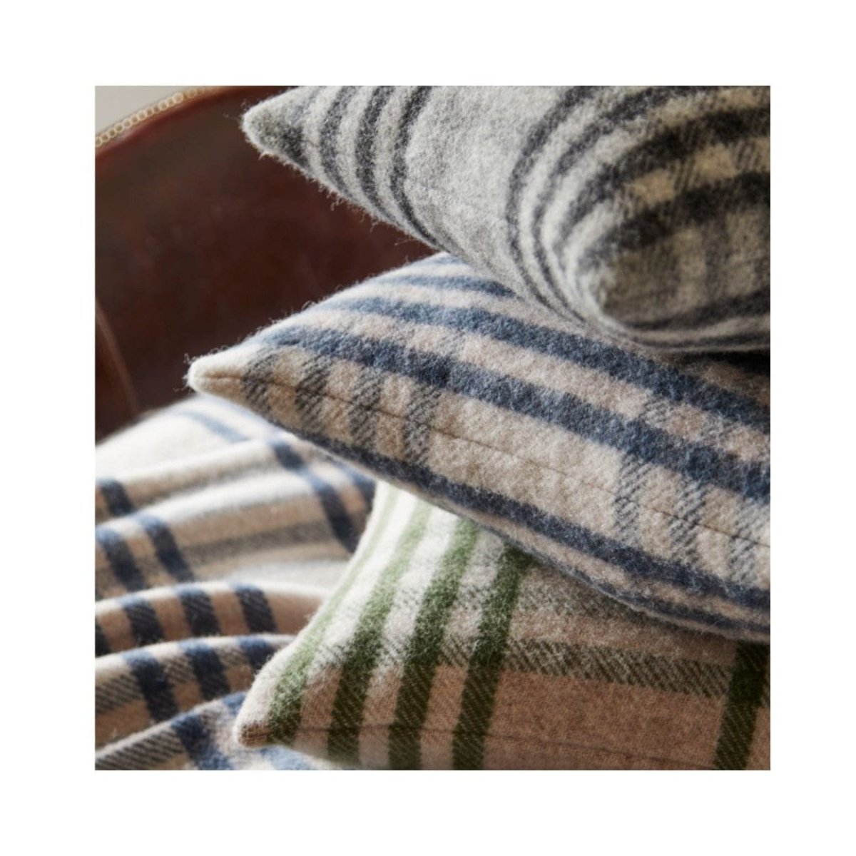 MoodCompanyNL - Kussen Grote Ruit Groen (Hex Check Olive) - Nieuw Wol - 50x50 - Tweedmill UK - 5060958300978