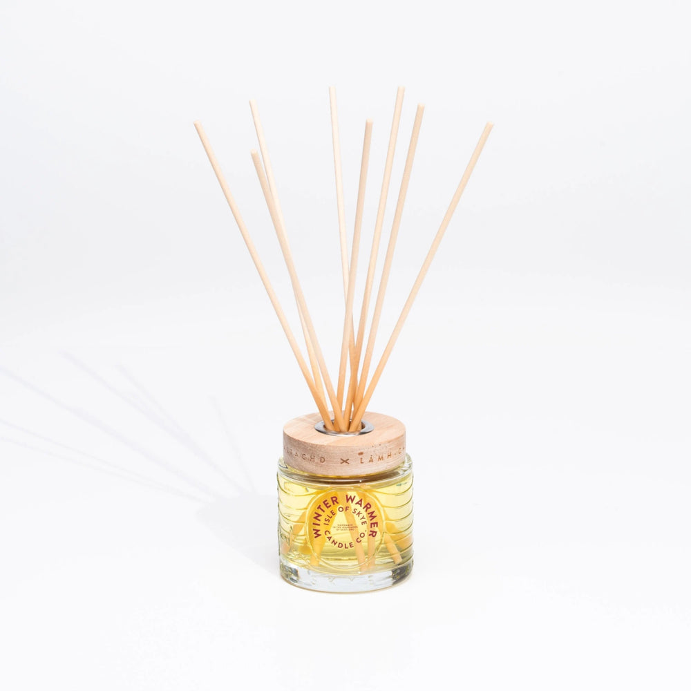 Mood Company - NIEUW! Reed Diffuser Winter Warmer - 10+ weken - Isle of Skye Candle - 5060346380995