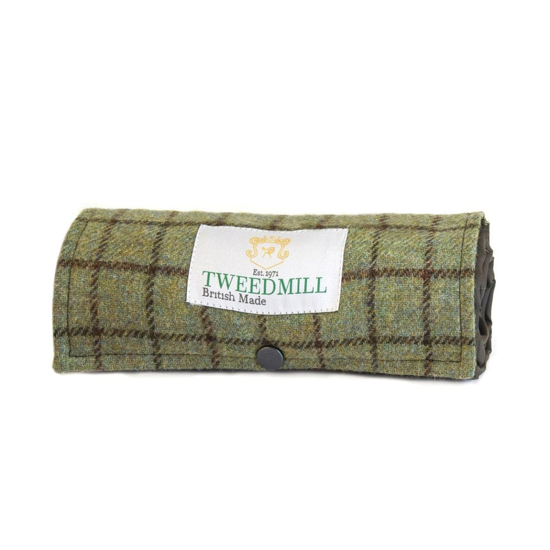 MoodCompanyNL - Picknickkleed Walker Geruit Tweed 611 Bruin - Tweed - Waterdicht - 66 × 98cm - Tweedmill - 5060674578330