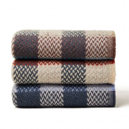 MoodCompanyNL - Plaid Op goed geluk Celtic weefpatroon - Gerecycled Wol - 120x150cm - Tweedmill UK - 5060674574882