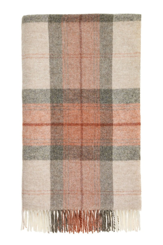 MoodCompanyNL - Plaid Skye Koraal Rood - Shetland Lamswol - 140x185 - Bronte by Moon Scotland - 6151206838851