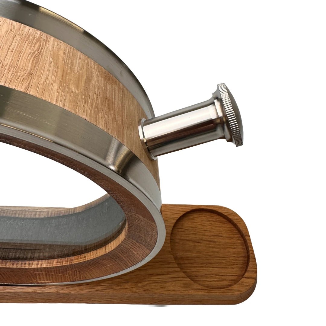 MoodCompanyNL - Porthole Decanter 700 ml – Luxe whiskykaraf van geblakerd Amerikaans eiken & glas (kopie) - 6151217498471