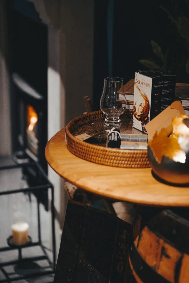 PRE ORDER Whisky Bar met deuren – Oude Whiskyvaten– Darach Scotland by Mood Company