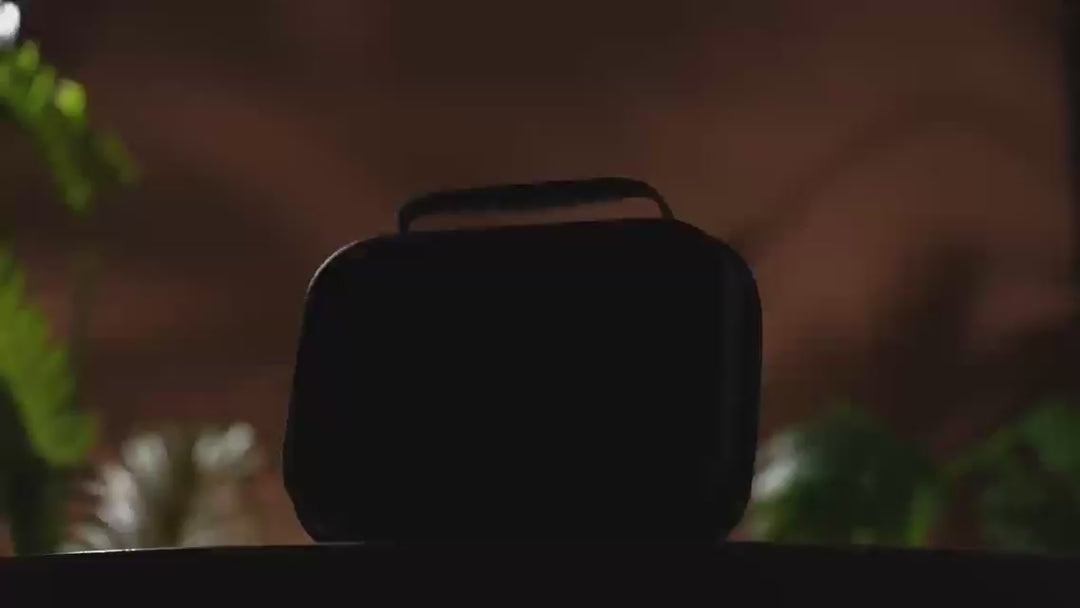 Outdoor Set – American Oak Flask & Glasses with wooden base in luxury gift packaging