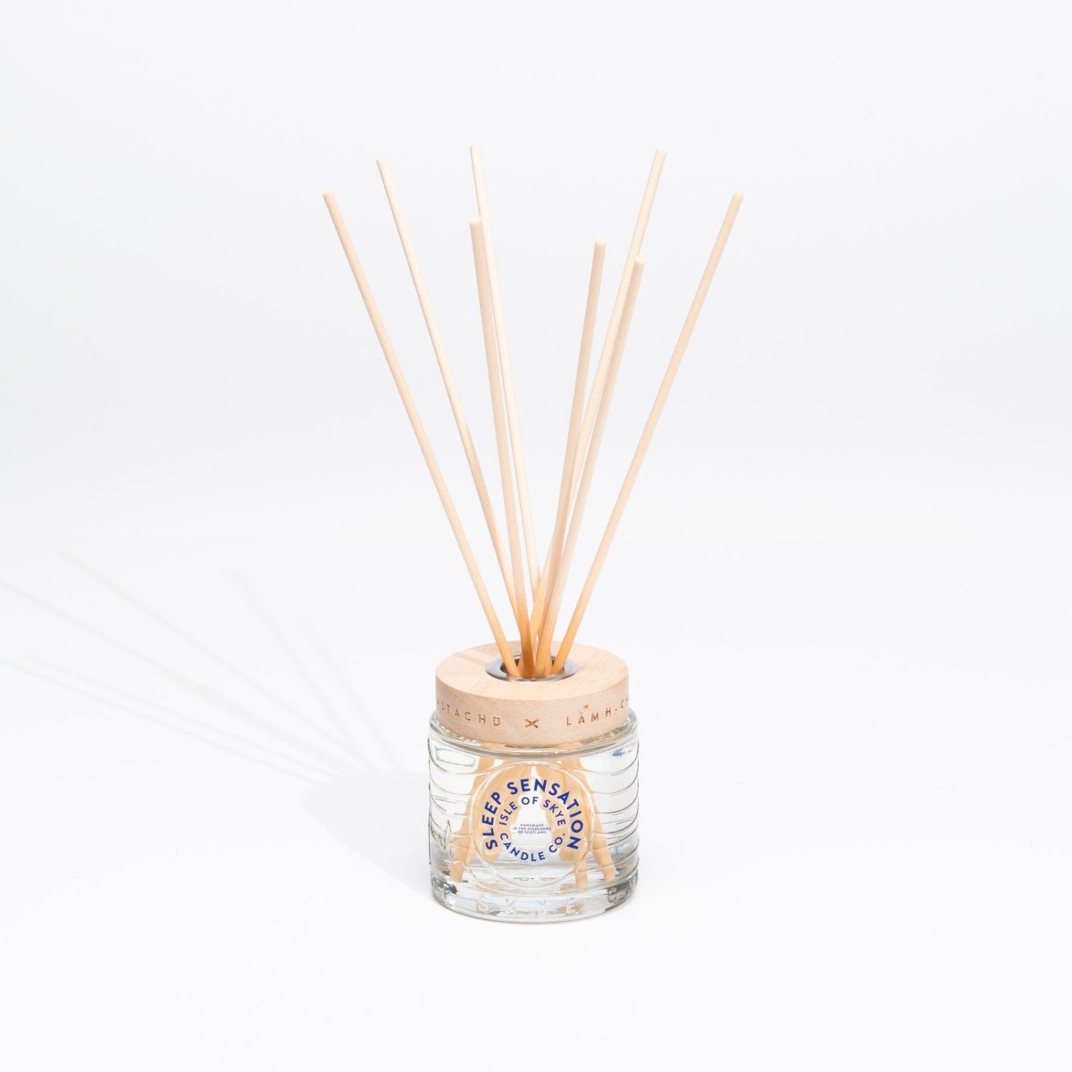 Mood Company - Reed Diffuser Sleep Sensation - Handgemaakt - 10 weken - Isle of Skye Candle Company - 5060346380971