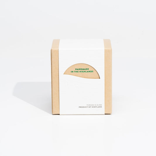 Mood Company - Sojawaskaars Sylvan Cedar - Island Tumbler - Handgemaakt - 35 uur - Isle of Skye Candle Company - 