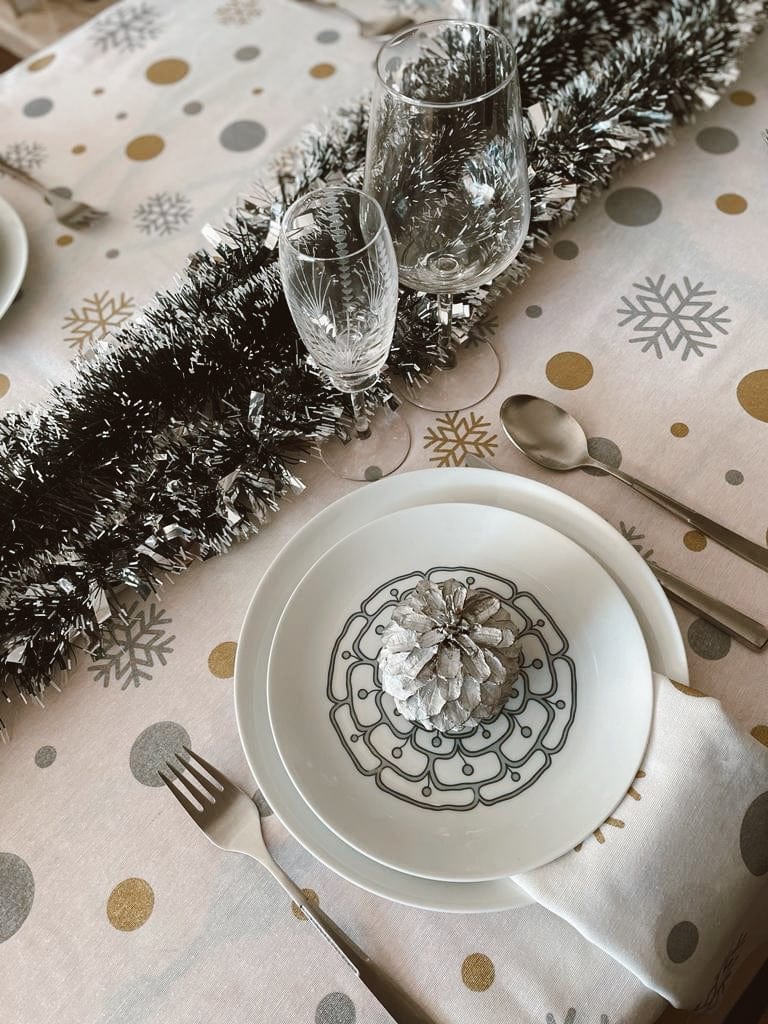 MoodCompanyNL - Tafelkleed Sneeuwvlokje Wit Large - 140x220 - Katoen - Mood Company - 6095637298276