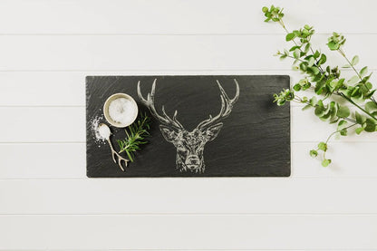 Tafelloper Edelhert - Gegraveerd - 50x25 - Leisteen - Just Slate Company Scotland by MoodCompanyNL