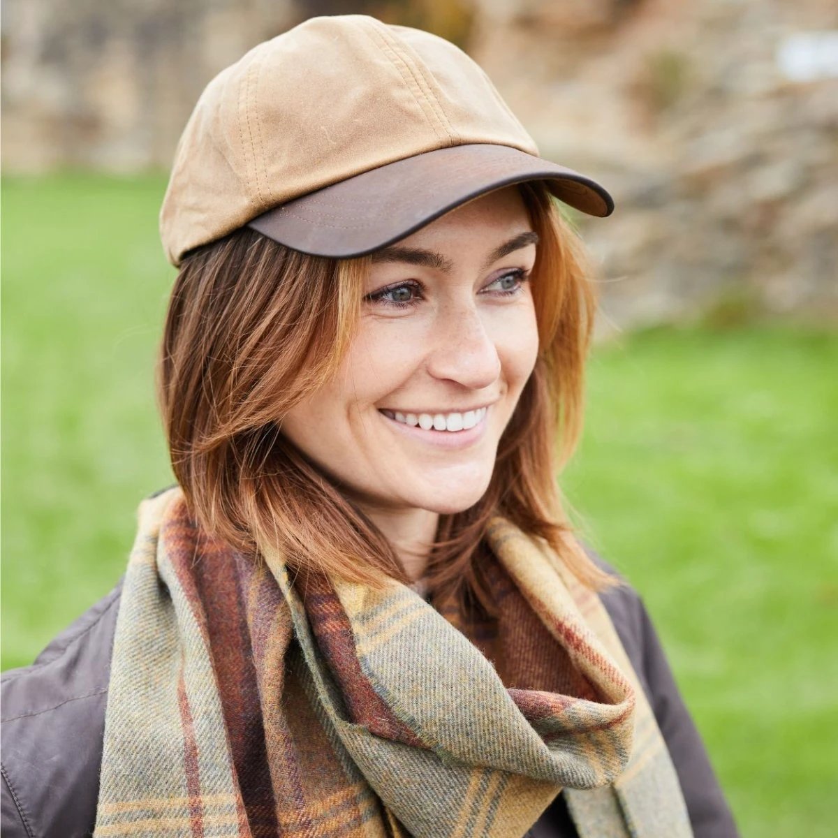 Wax Baseball Cap Sand – Waxed Cotton Pet met Leren Klep (Made in UK) by Mood Company